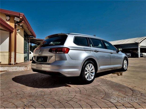 Volkswagen Passat VIII 2019 Variant 1.6 tdi Business 120cv dsg