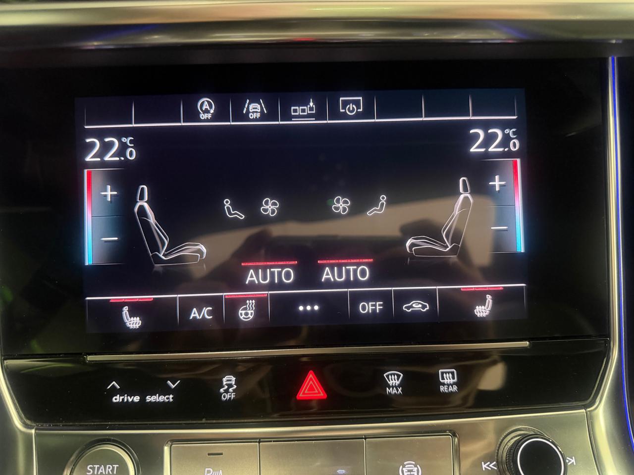 Audi A6 Avant 40 2.0 tdi mhev Business Design quattro s-tronic