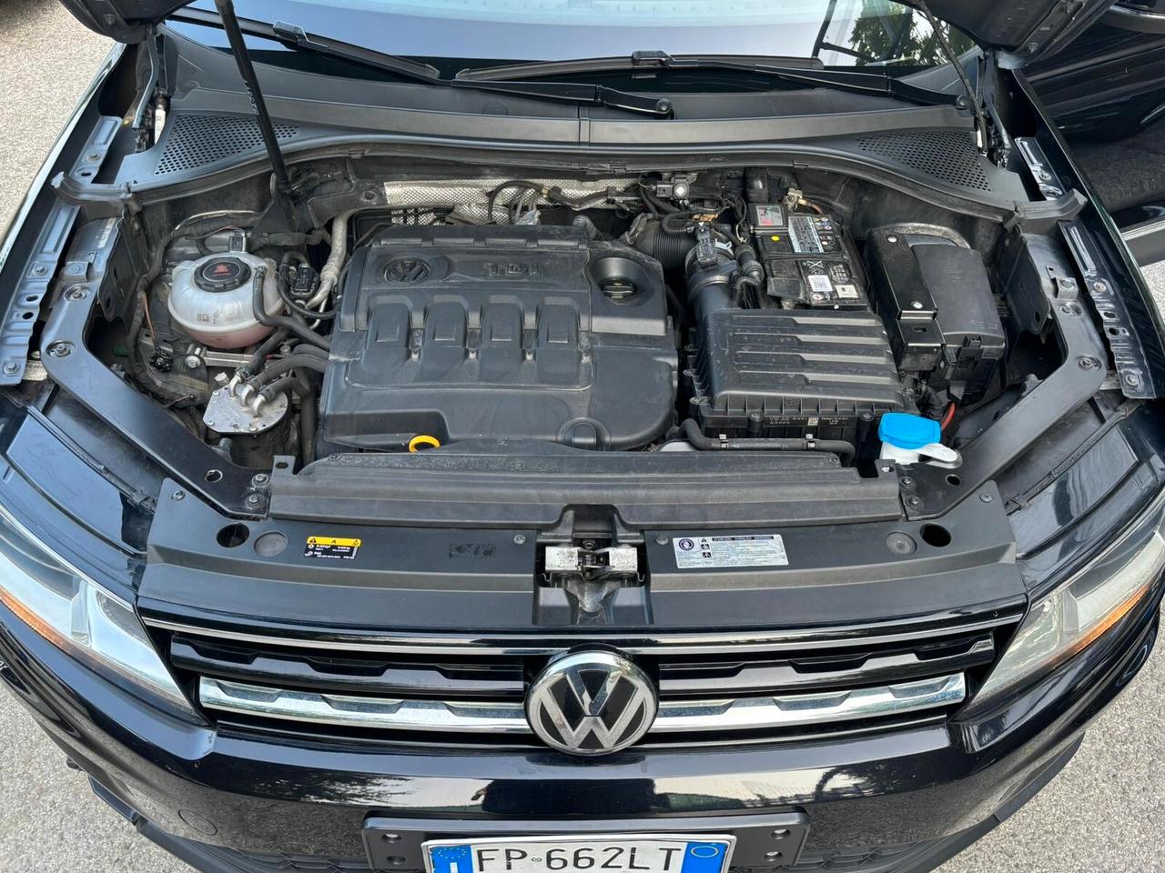 Volkswagen Tiguan 1.6 TDI SCR OK Neopatentati