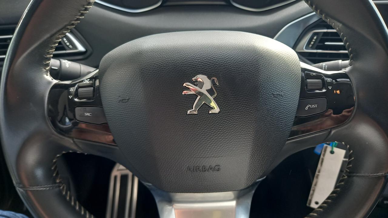 Peugeot 308 BlueHDi 100 S&S SW Style