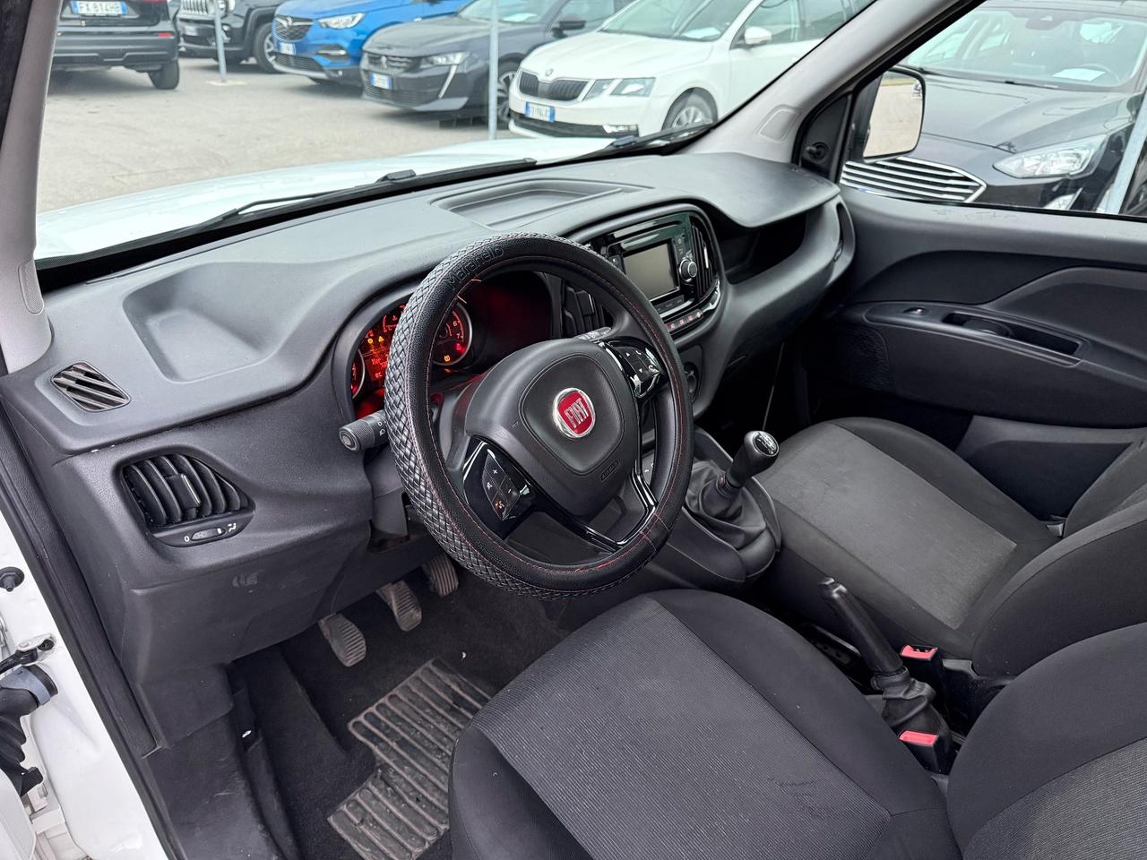 Fiat Doblo Combi N1 Autocarro 5 POSTI