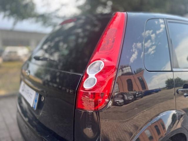 Ford Fiesta GOMME NUOVE!