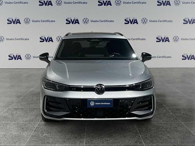 Volkswagen Passat 8ª serie 1.5eTSI 150CV DSG R-Line (MHEV) - IVA ESPOSTA -