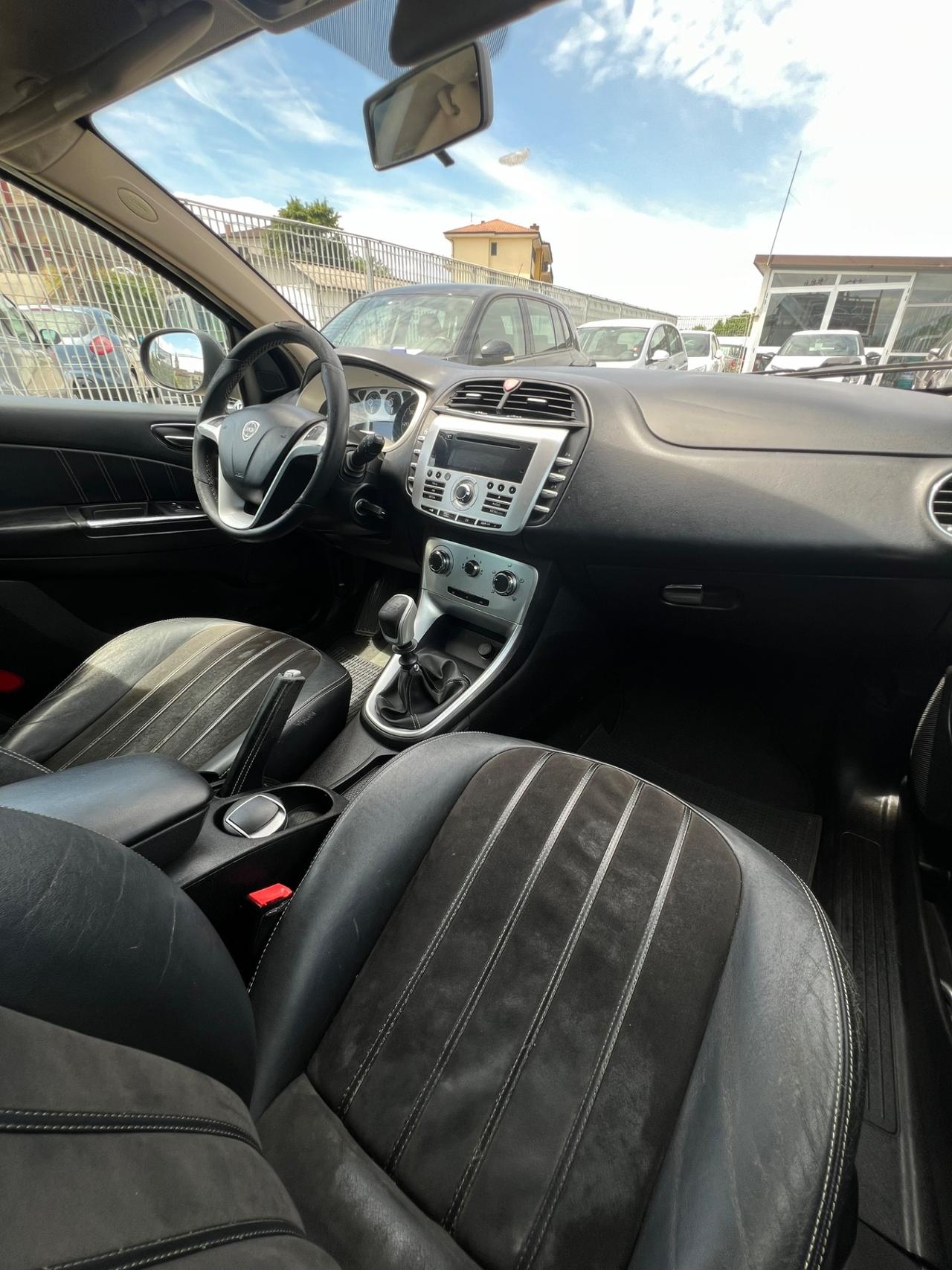 Lancia Delta 1.6 MJT DPF Platino