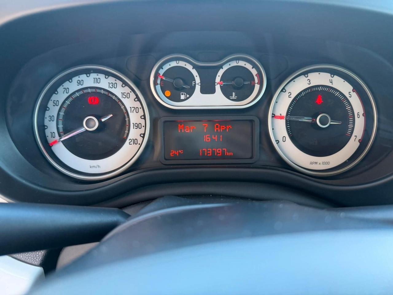 Fiat 500L 1.6 Multijet 105 CV Beats