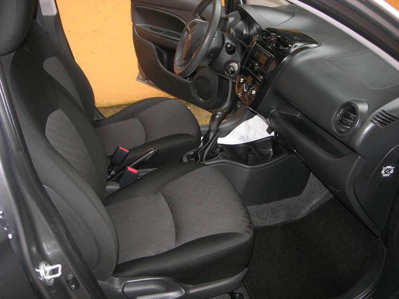Mitsubishi Space Star Space Star 1.2 Invite Radio