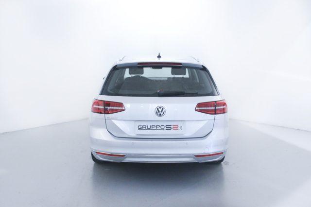 VOLKSWAGEN Passat Variant 2.0 TDI DSG Executive BlueMotion Tech.