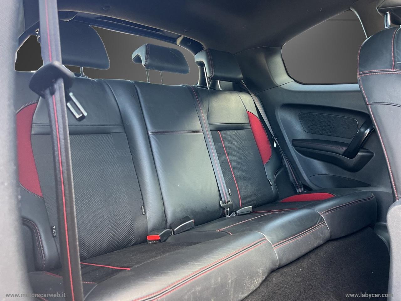 PEUGEOT 208 1.6 THP 200 CV 3p. GTi