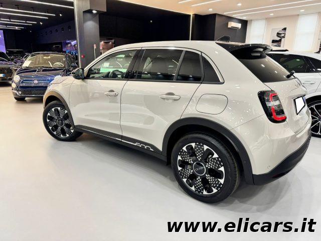 FIAT 600 Hybrid 110 CV DCT MHEV La Prima II