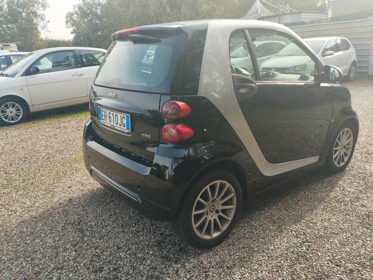 Smart ForTwo 1000 52 kW MHD coupé pure