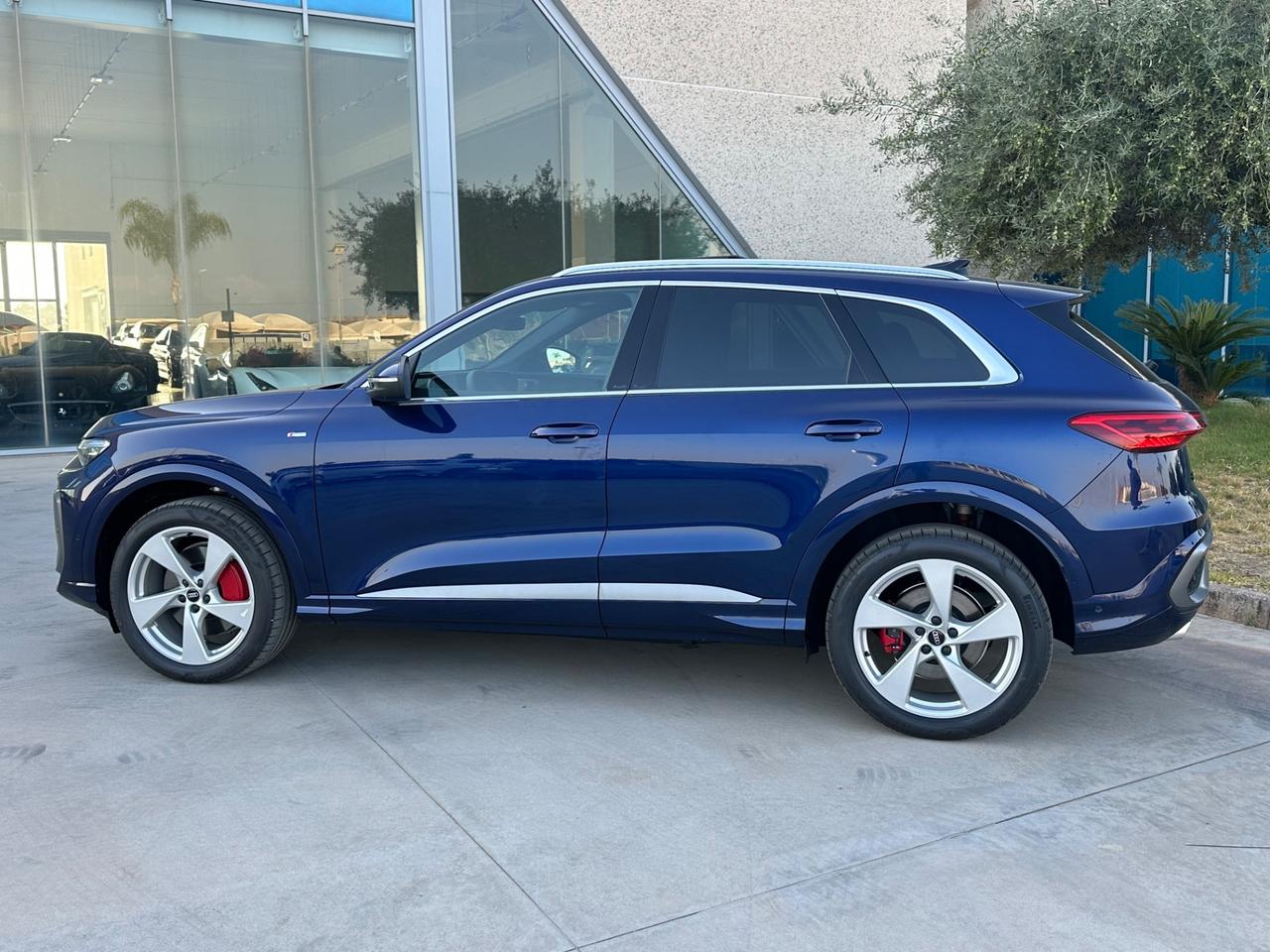 Audi Q5 Sline quattro possibilità noleggio no scoring