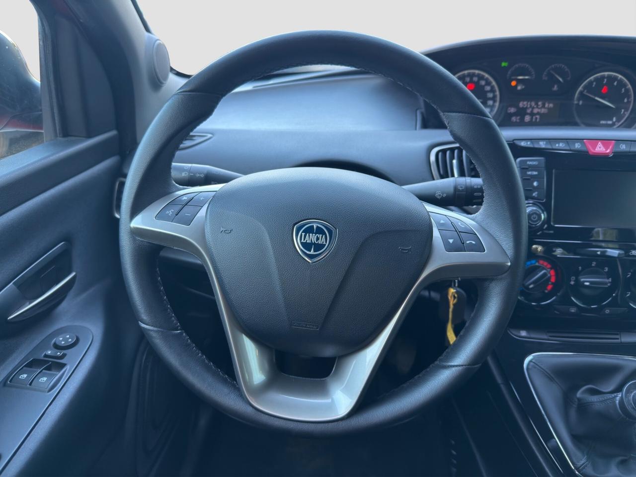 Lancia Ypsilon 1.2 69 CV 5 porte Gold