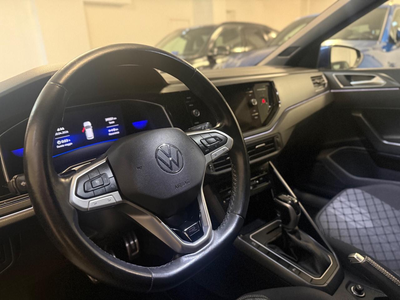 Volkswagen Polo 1.0 TSI DSG R-Line