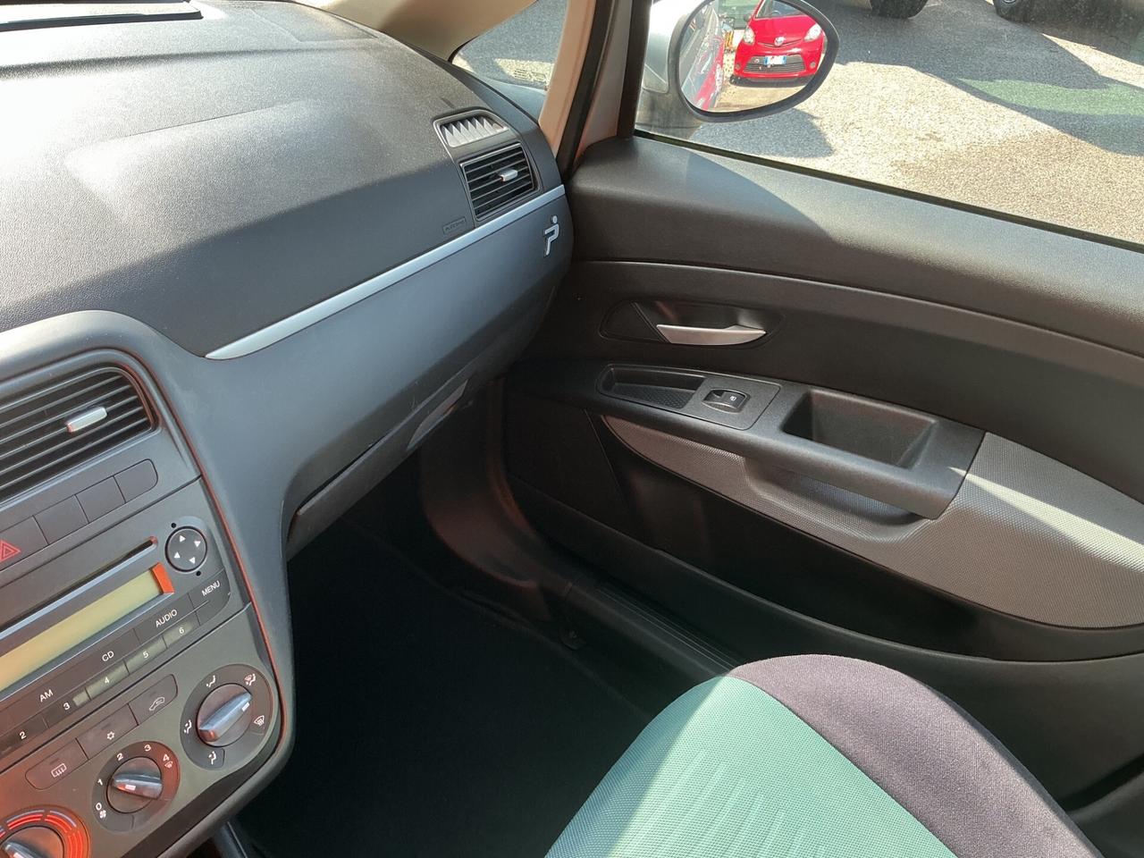 Fiat Grande Punto 1.2 Benzina Neopatentati