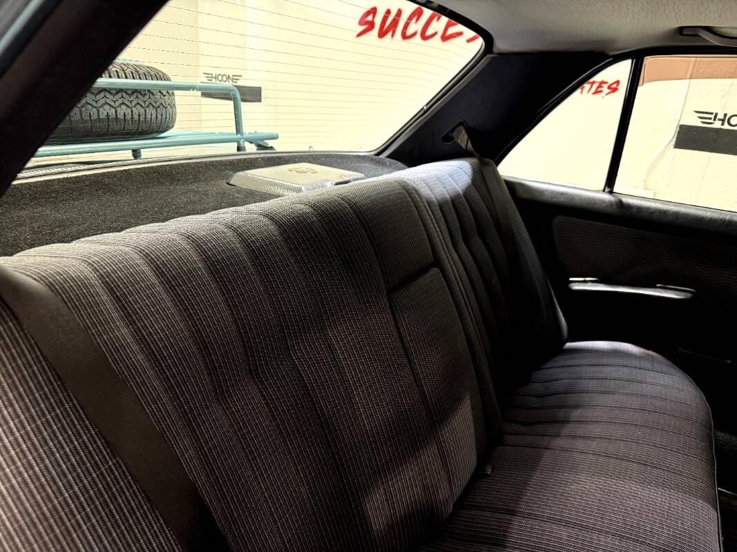 Mercedes Classe E - W123 Berlina 200