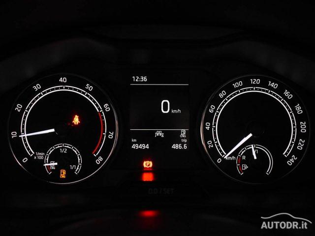 SKODA Kamiq 1.0 G-Tec Clever Led adattivi, Winter, Retrocamera