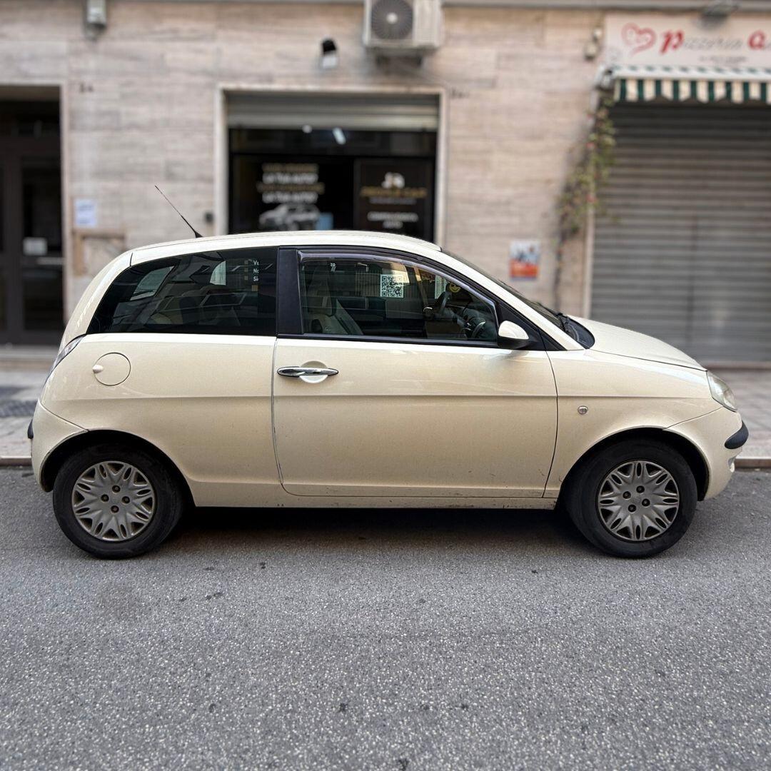 Lancia Ypsilon 1.2 GPL