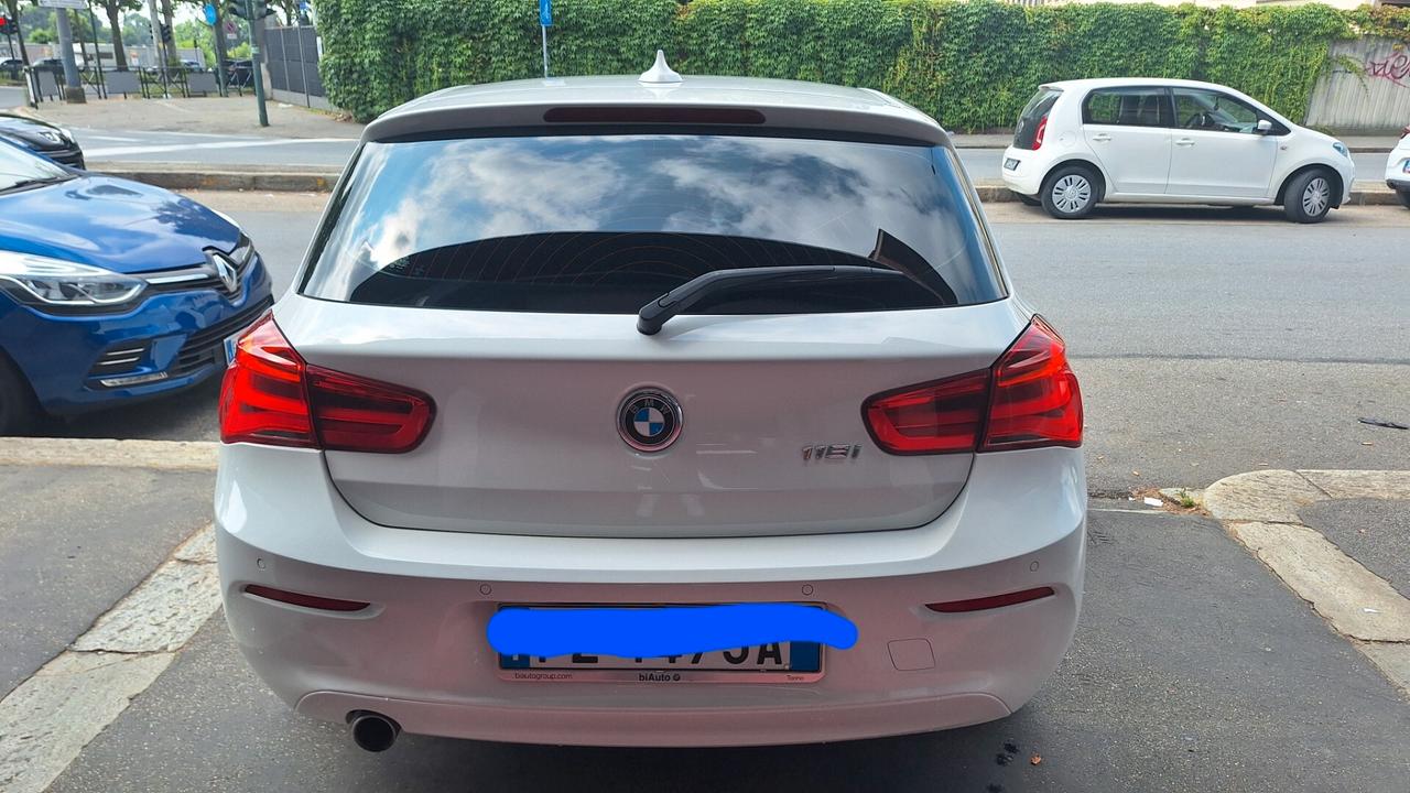 Bmw 118 118i 5p. Urban