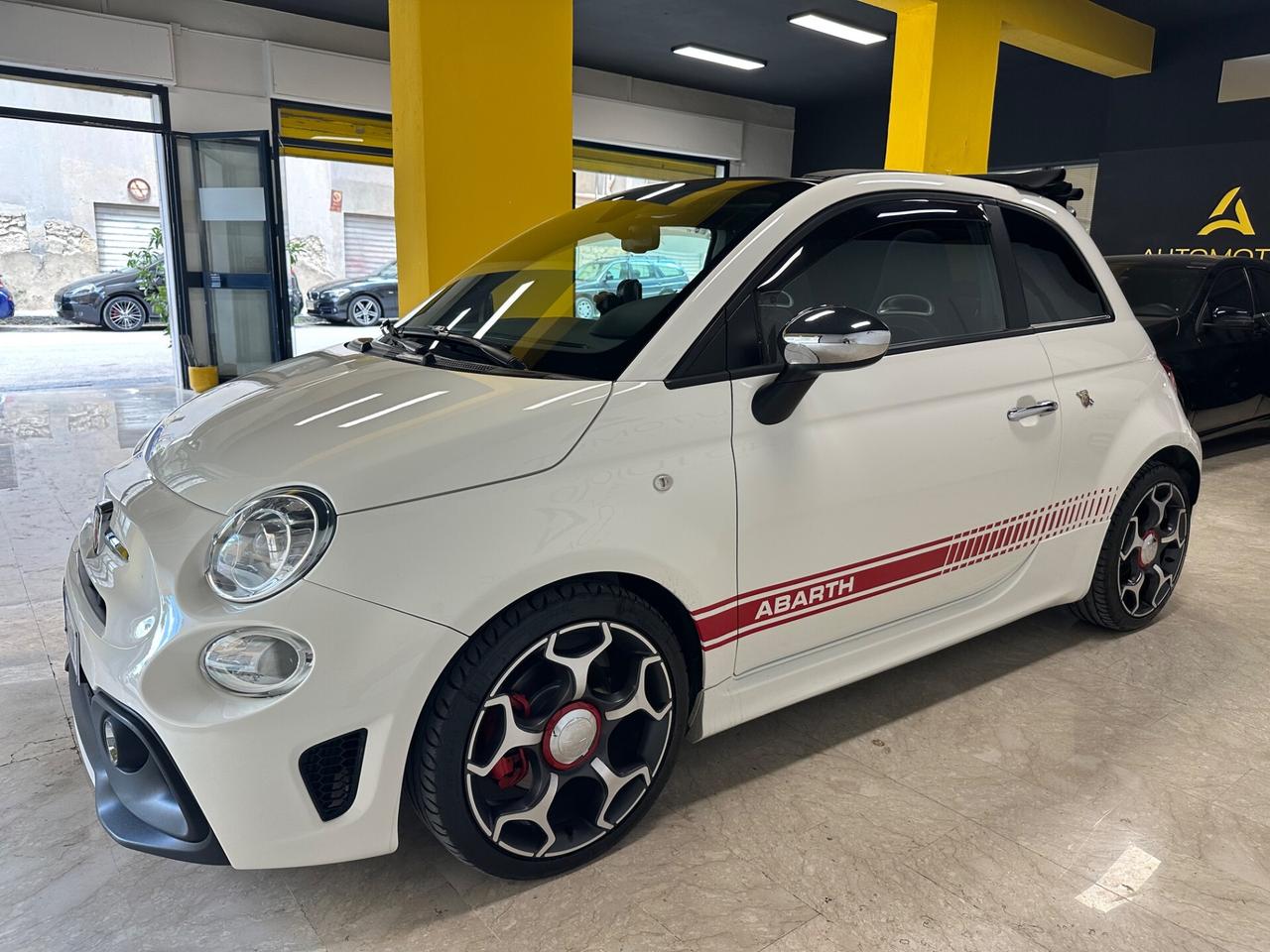 Abarth 500 C 1.4 Turbo T-Jet Custom