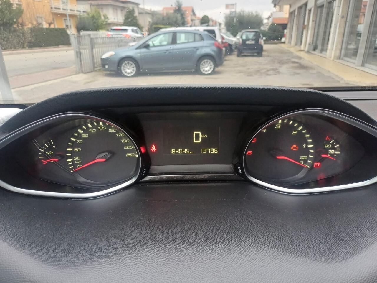Peugeot 308 1.6 HDi 92 CV Business