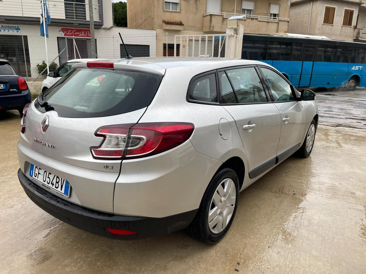 RENAULT MEGANE SPORTER 1.5 dCi - AFFARI FINE ANNO