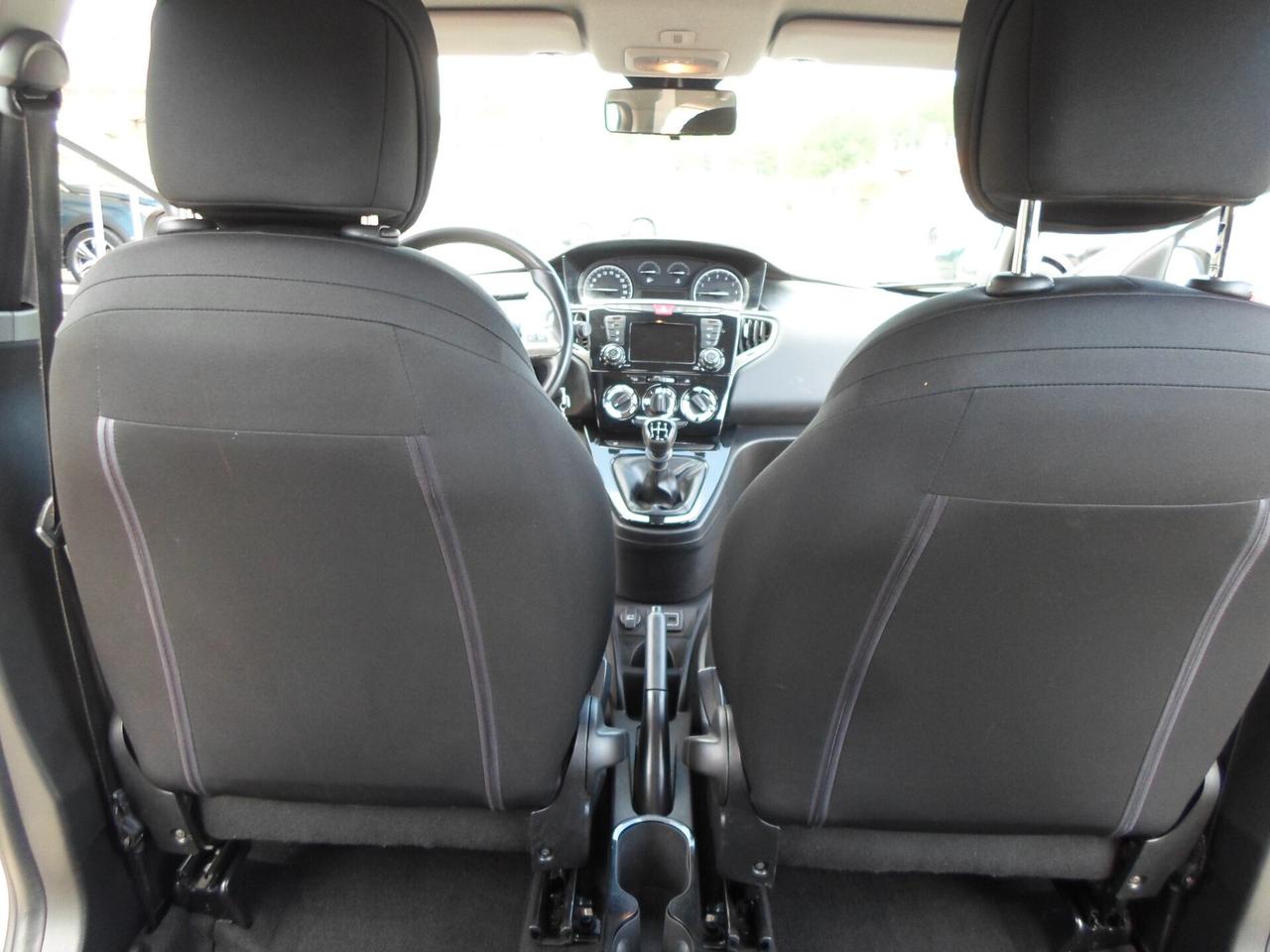 Lancia Ypsilon 1.2 69 CV 5 porte Platinum (GPL)