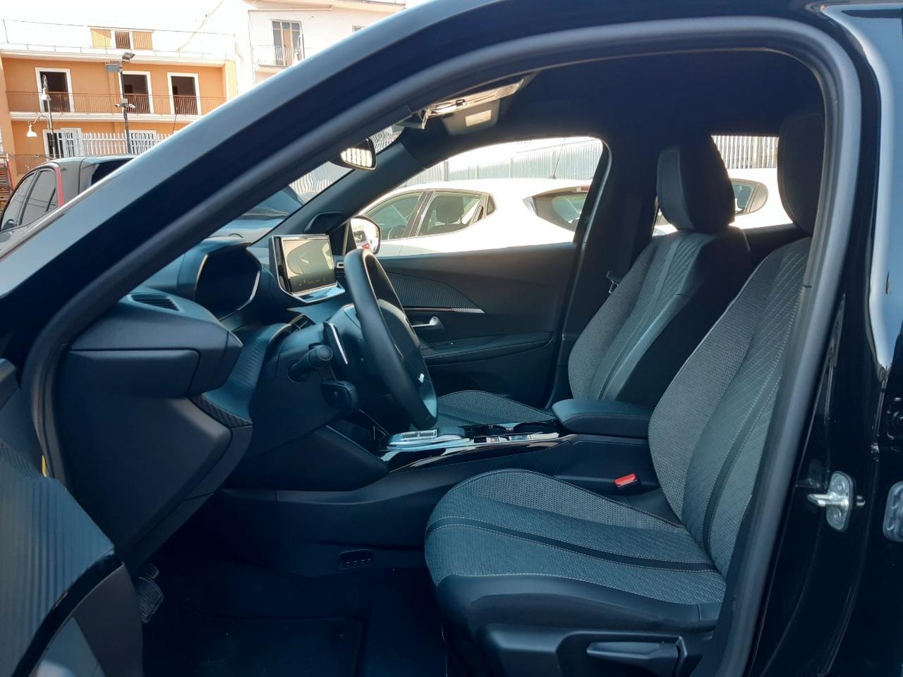Peugeot 2008 2008 1.2 hybrid Active 136cv e-dcs6 gt