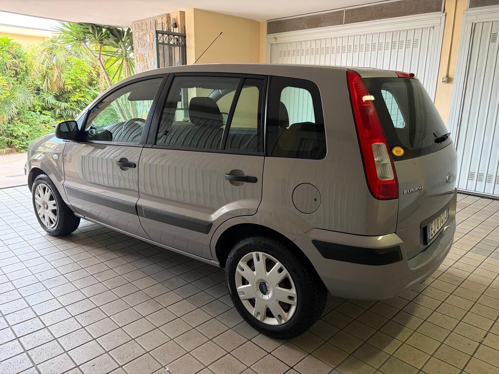 Ford Fusion 1.4 16V 5p.