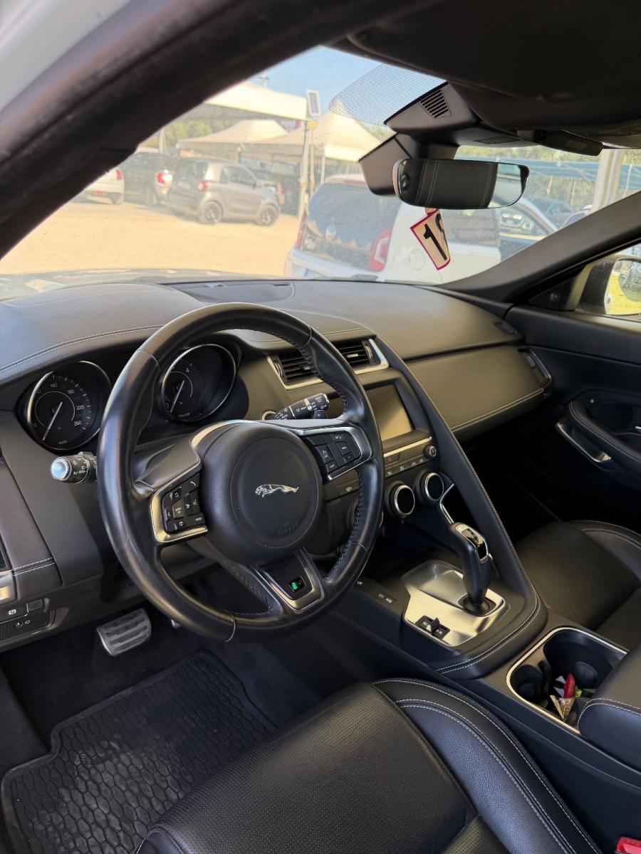 JAGUAR - E-pace - 2.0D 180 CV AWD R-Dynamic SE