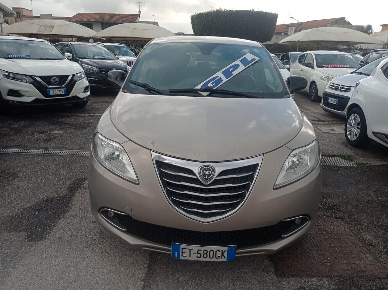 Lancia Ypsilon 1.2 GPL di serie Ecochic 69cv Gold