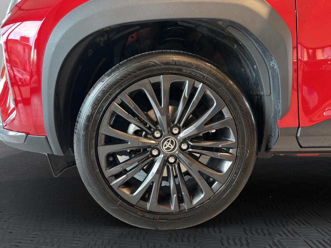 Toyota Yaris Cross 1.5h Adventure awd-i 116cv e-c