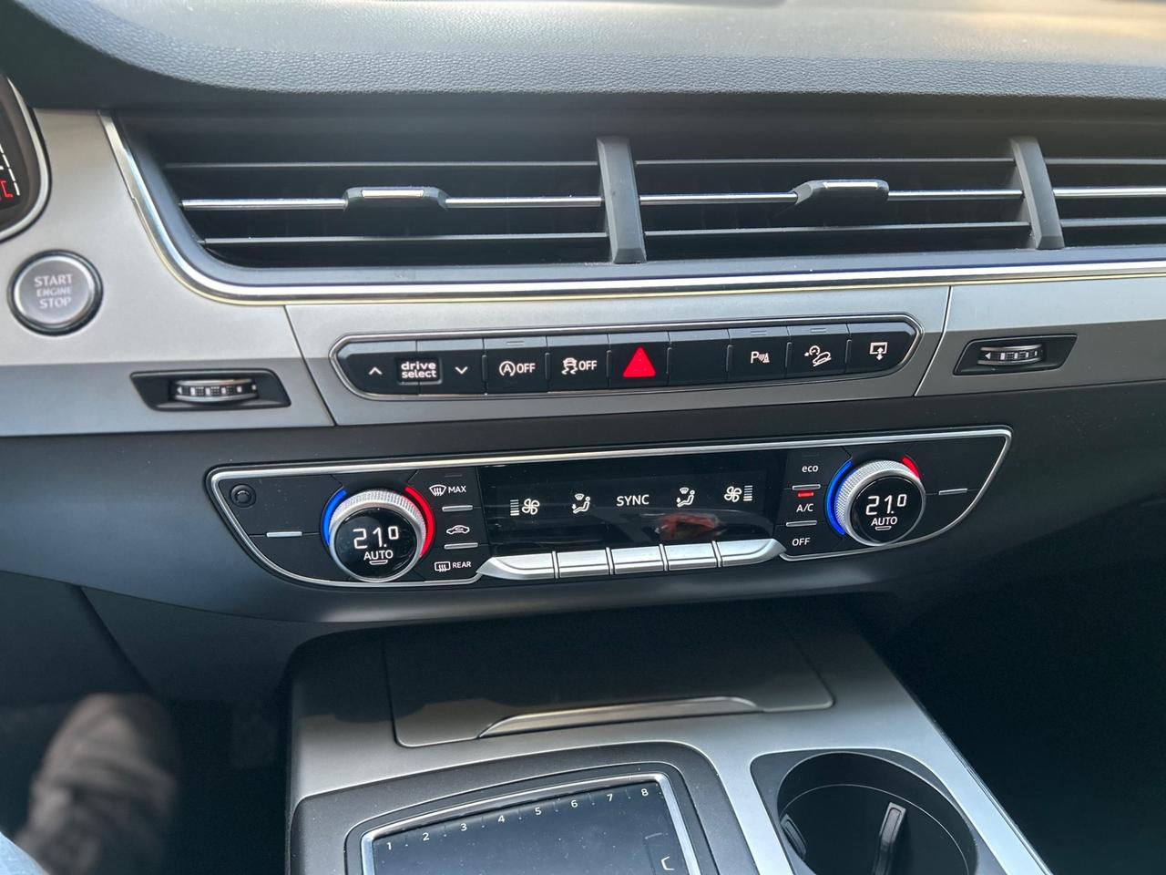 Audi Q7 3.0 TDI 218 CV Ultra Business Plus QUATTRO Tiptronic | E6b!!!