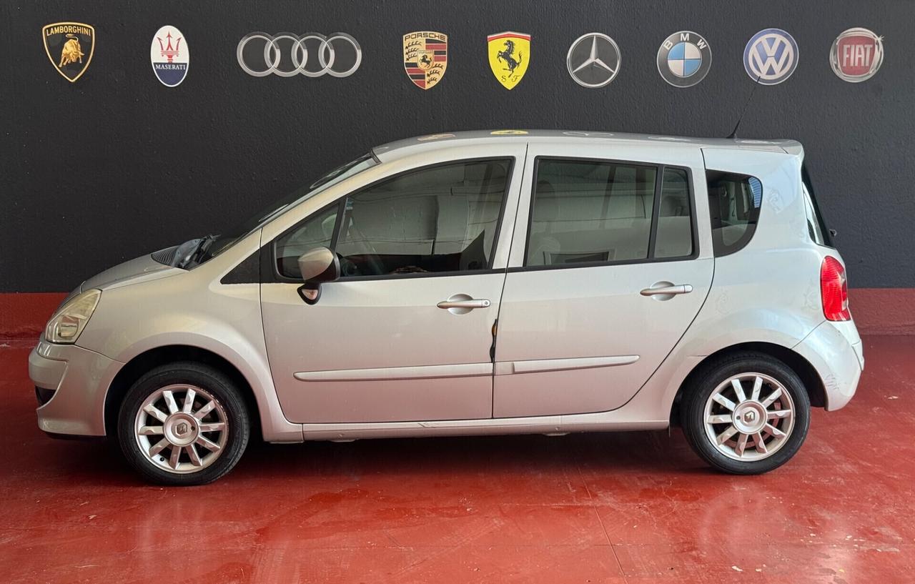 Renault Modus Grand 1.2 16V Dynamique