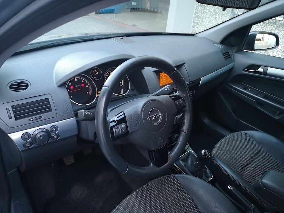 Opel Astra 1.7 CDTI 110CV Station Wagon Cosmo