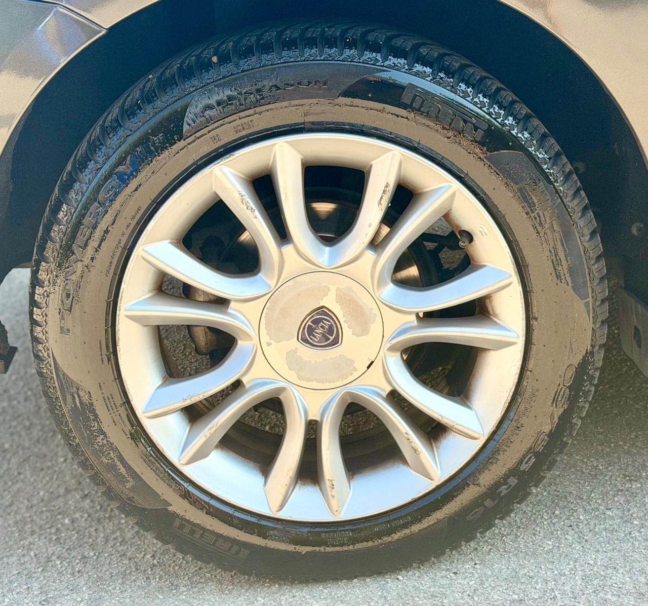 Lancia Delta 2012 1.6 MJT 120 CV Gold ok neopatentati ! ! !