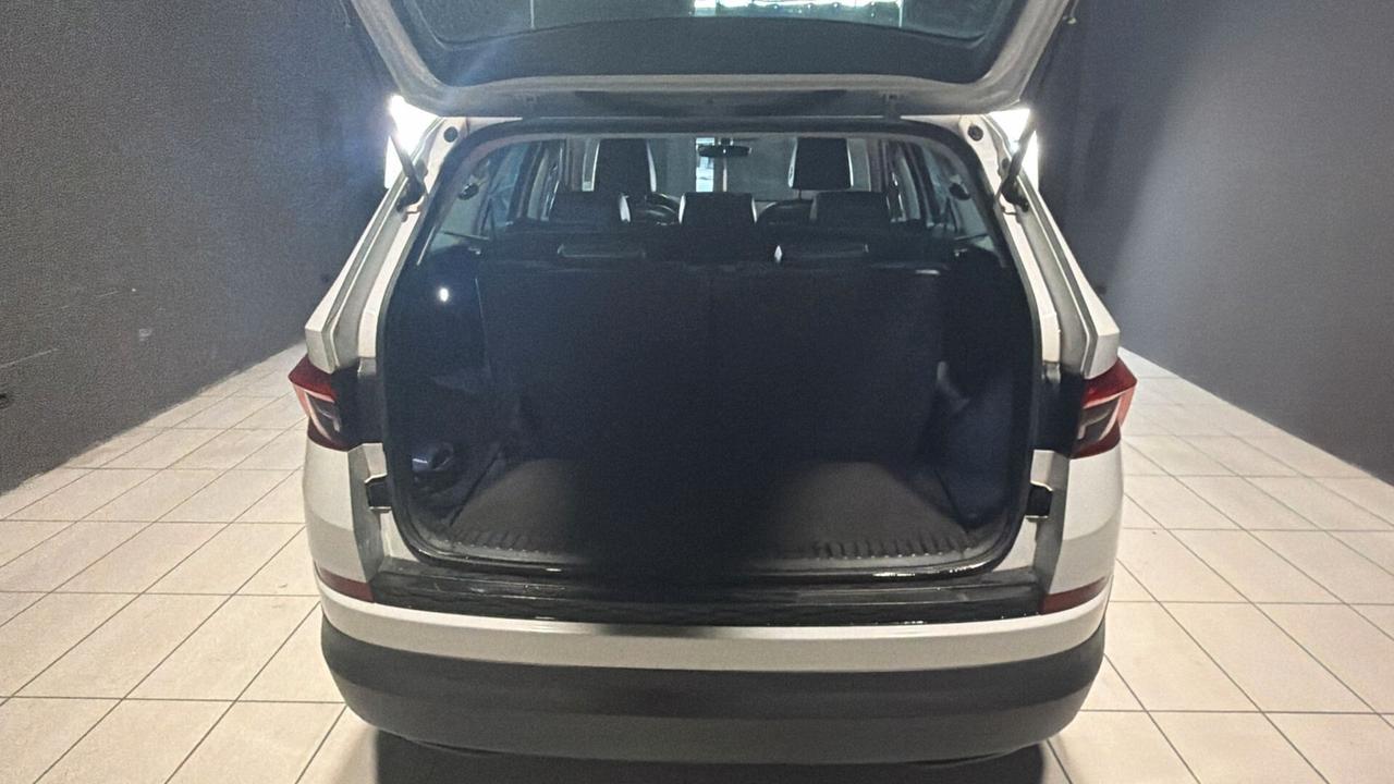 SKODA KODIAQ DEL 2017 BENZINA 7 POSTI