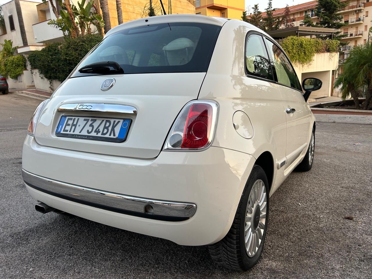 Fiat 500 1.2 Lounge ideale per neopatentati