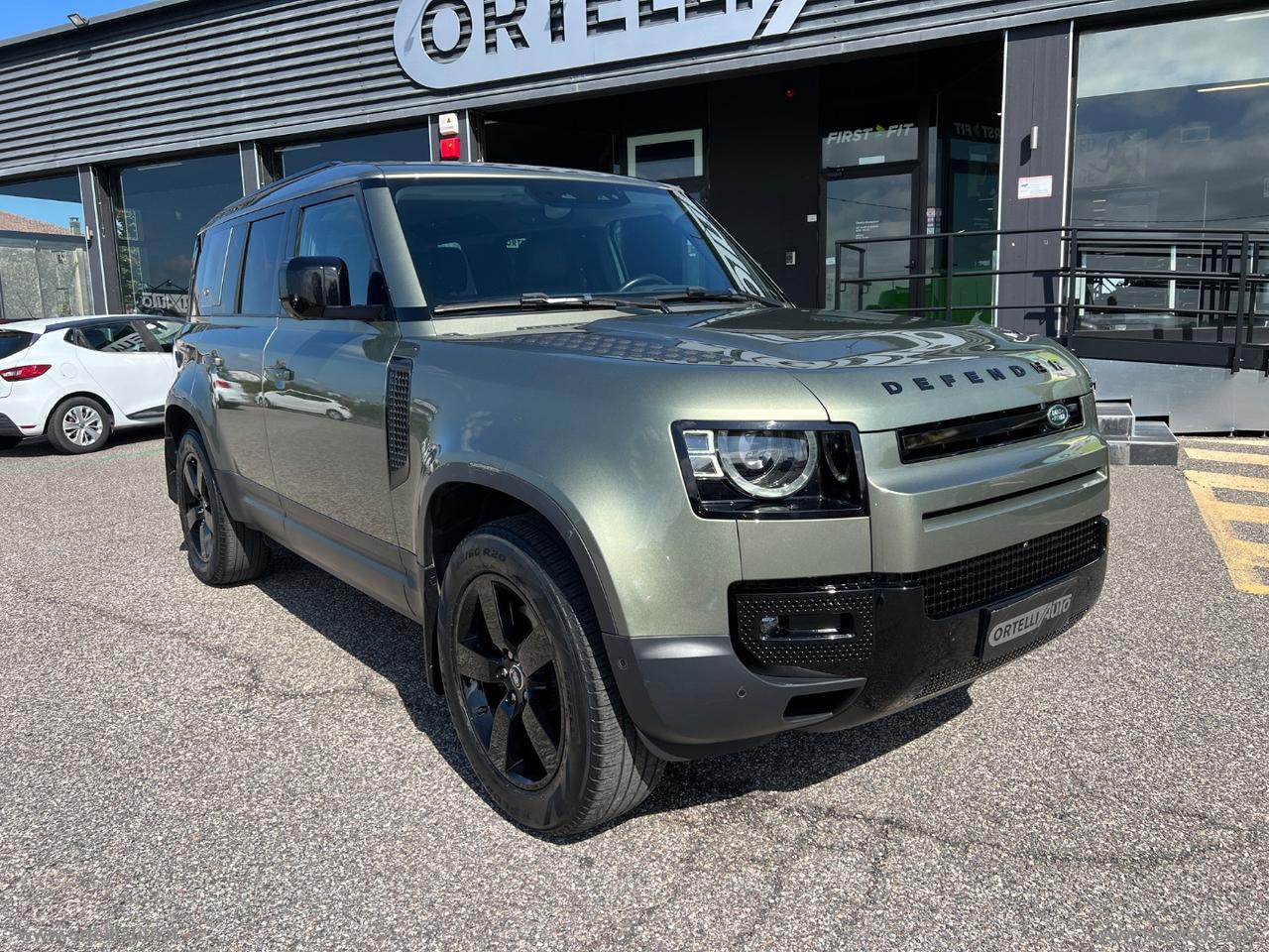 LAND ROVER Defender 110 3.0D I6 250 CV AWD Auto SE