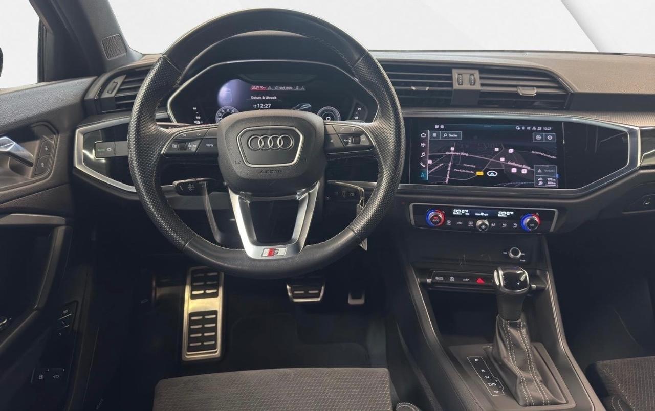 Audi Q3 45 TFSI S tronic S LINE interno esterno Cerchi Sonos
