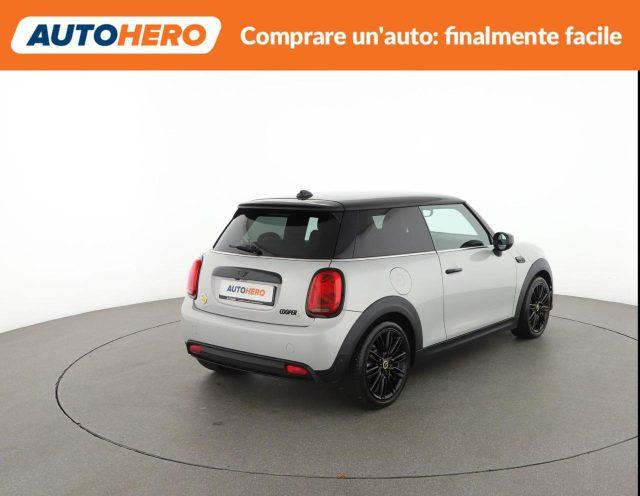 MINI Cooper SE Essential