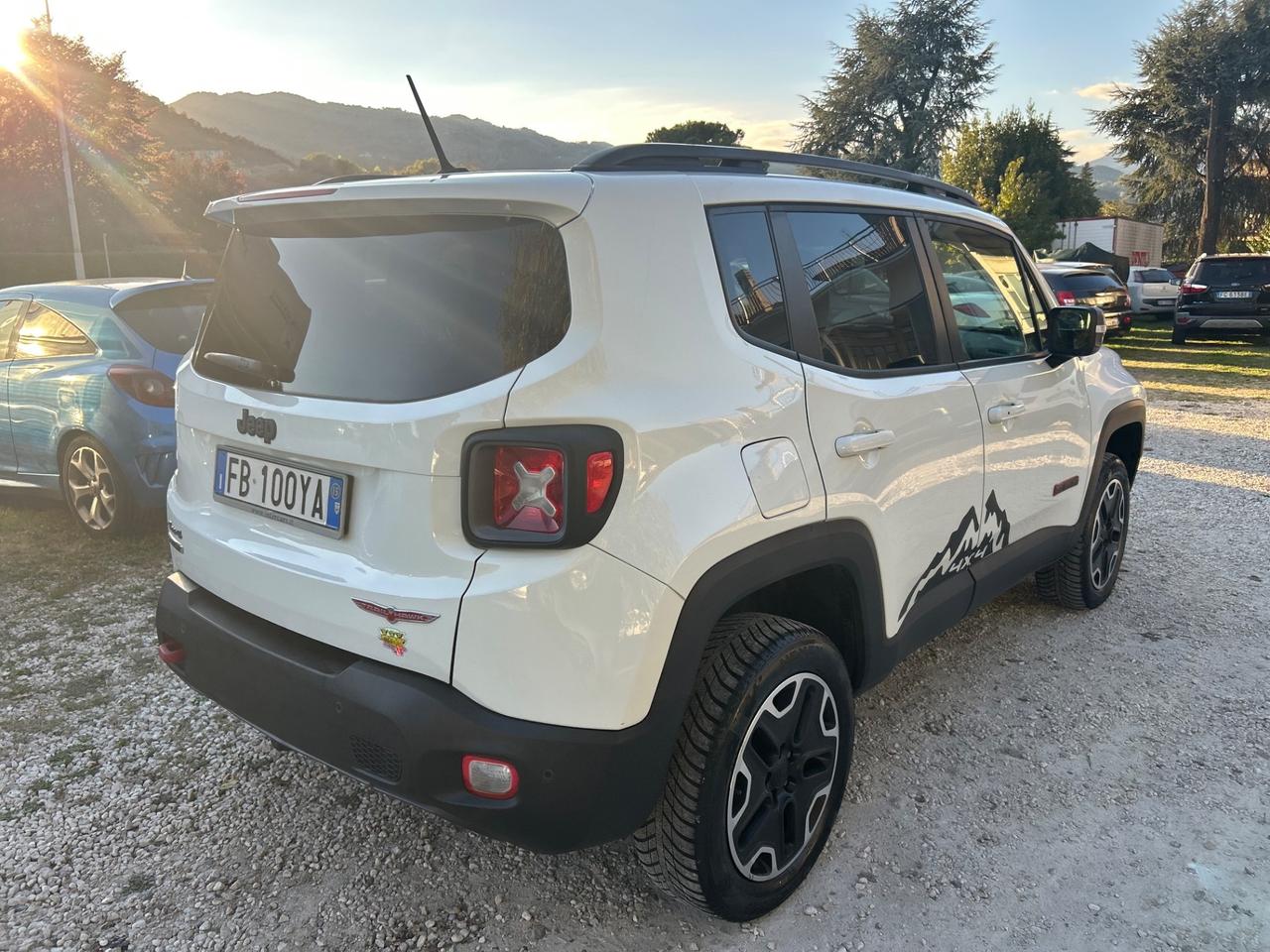 Jeep Renegade 2.0 Mjt 170CV 4WD Active Drive Low Trailhawk