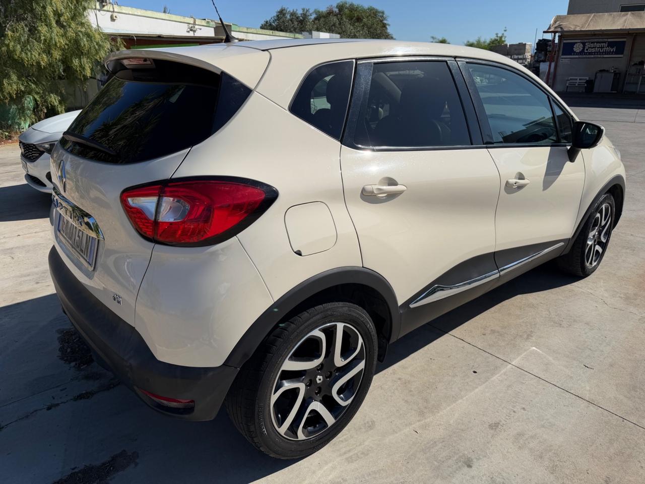 Renault Captur 1.5 dCi 8V 90 CV Automatica 2014