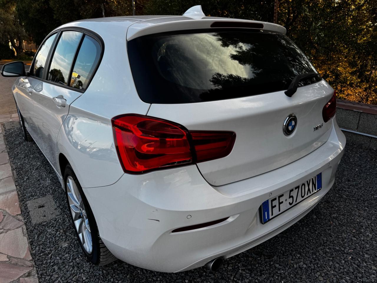 Bmw 118 118d 5p. Advantage