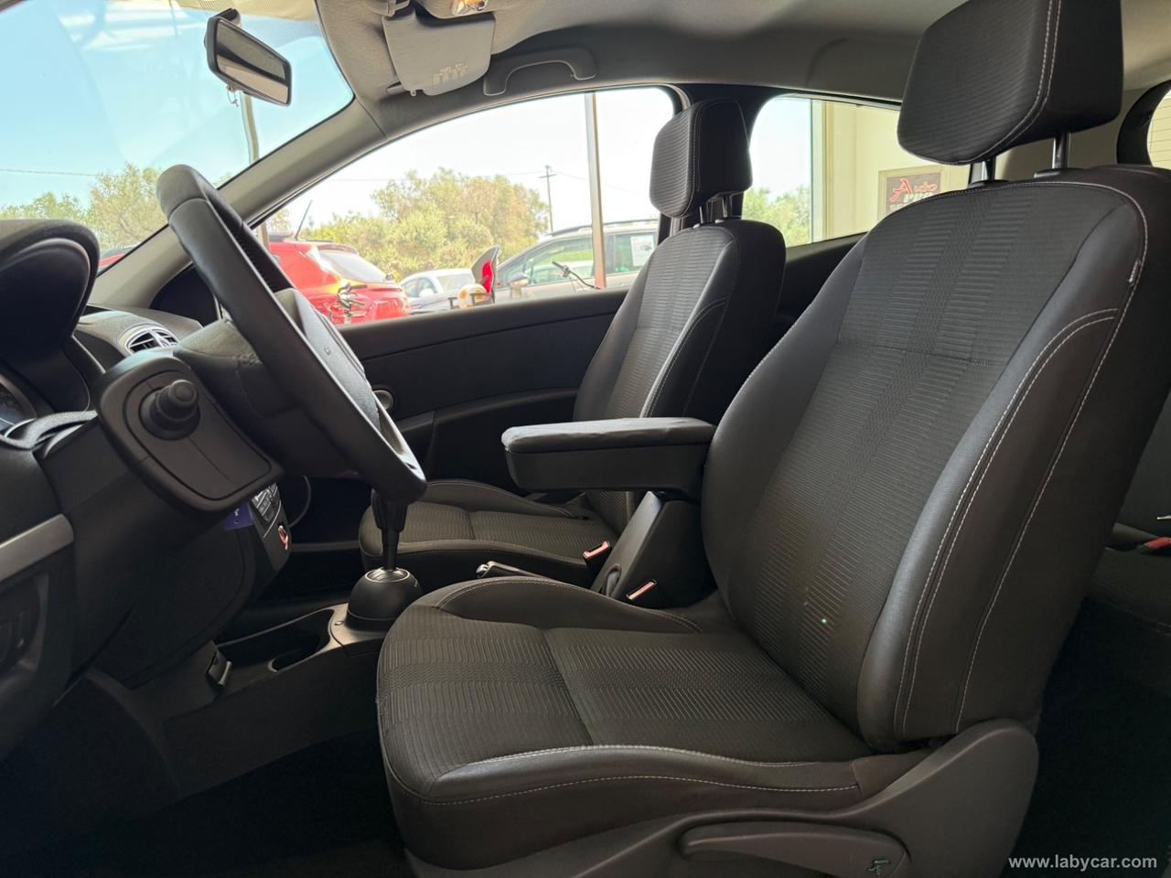 RENAULT Clio 1.2 3p. Luxe