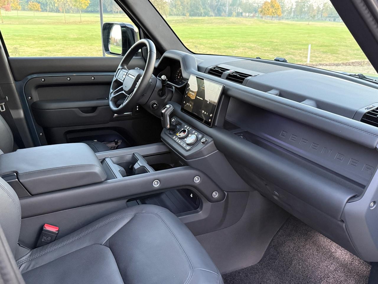 SUBENTRO LEASING -Land Rover Defender 300 CV -