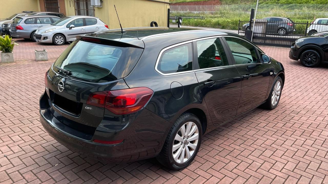 Opel Astra 1.7 CDTI 110CV Sports Tourer Cosmo