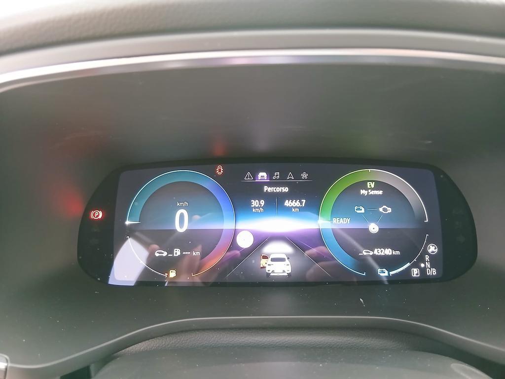 Renault Arkana 1.6 E-TECH Hybrid Engineered Auto