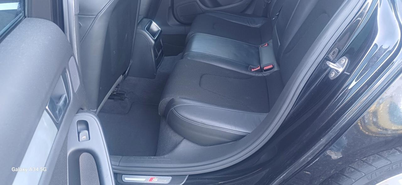Audi A4 2.0 TFSI 180CV S Line