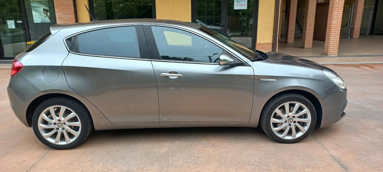 Alfa Romeo Giulietta 2.0 JTDm-2 150 CV Distinctive