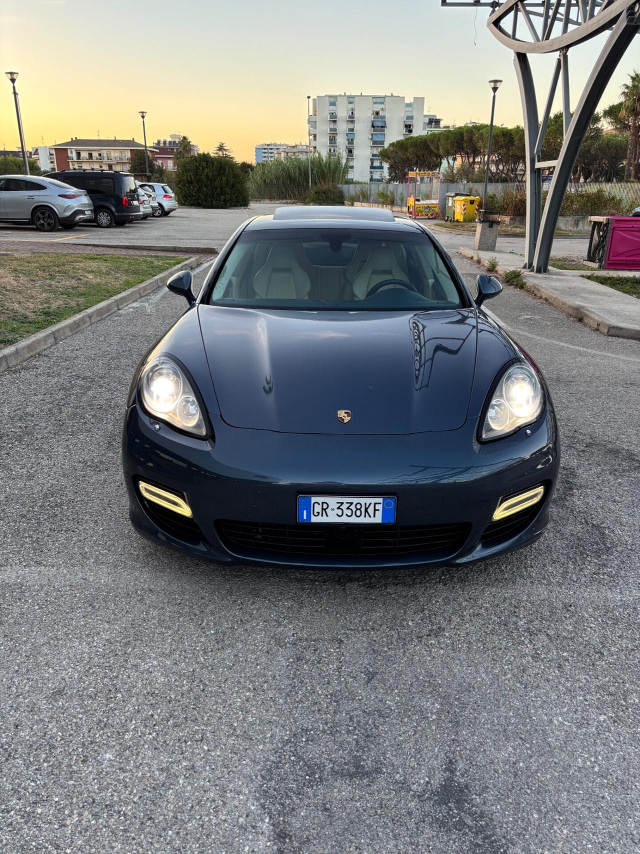 Porsche Panamera 4.8 TURBO S V8 500CV